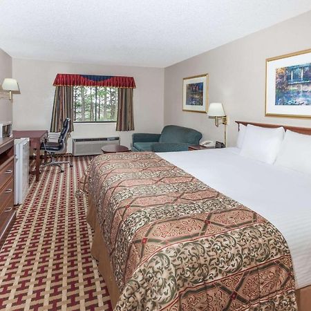 Hotel Baymont By Wyndham Smyrna Exterior foto