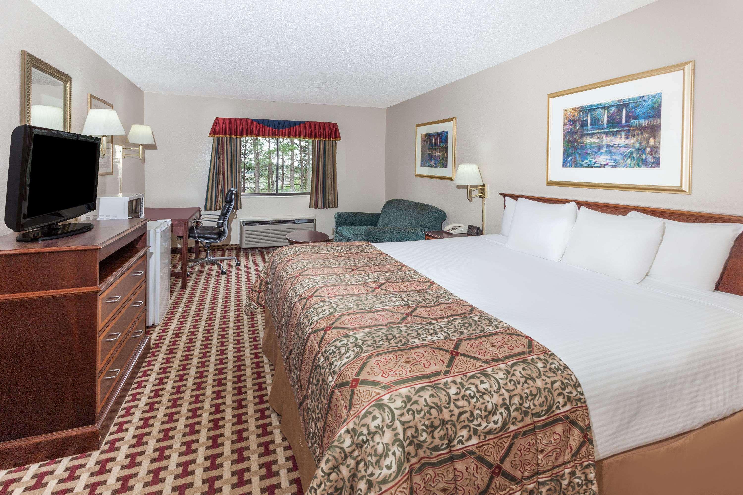 Hotel Baymont By Wyndham Smyrna Exterior foto